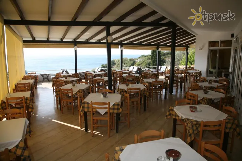 Фото отеля Glicorisa Beach Hotel 2* о. Самос Греція бари та ресторани