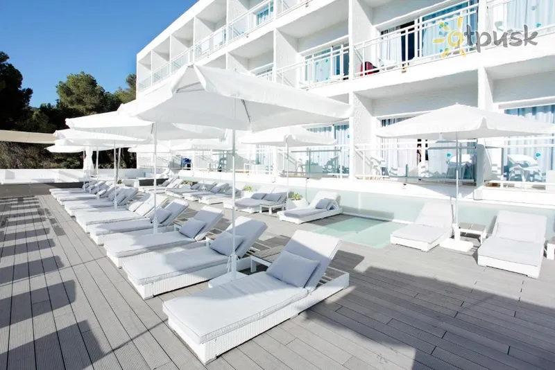 Фото отеля Grupotel Ibiza Beach Resort 4* par. Ibiza Spānija ārpuse un baseini