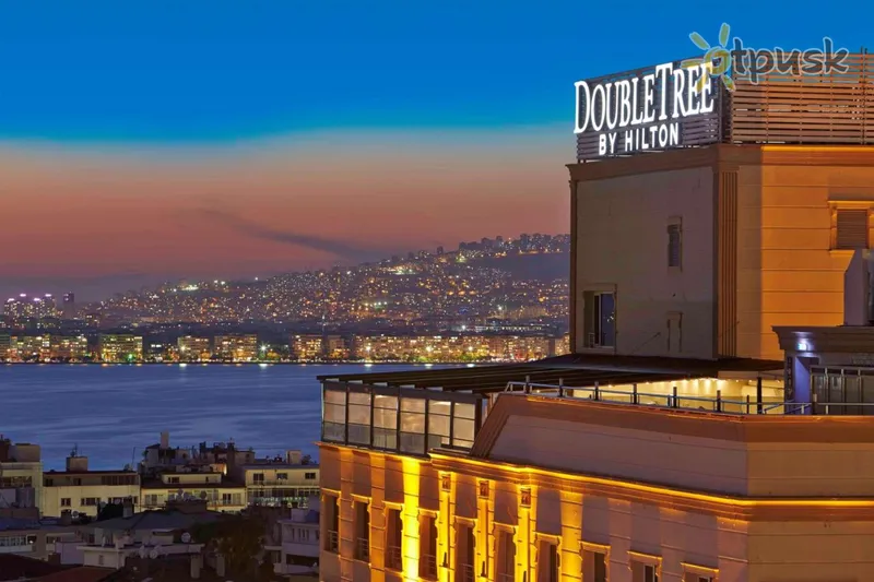 Фото отеля DoubleTree by Hilton Izmir - Alsancak 4* Измир Турция экстерьер и бассейны