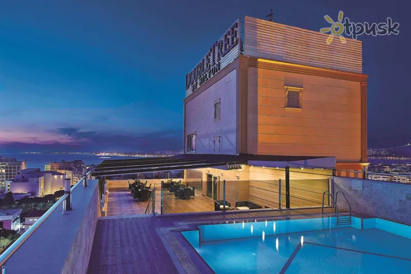 Фото отеля DoubleTree by Hilton Izmir - Alsancak 4* Ізмір Туреччина екстер'єр та басейни
