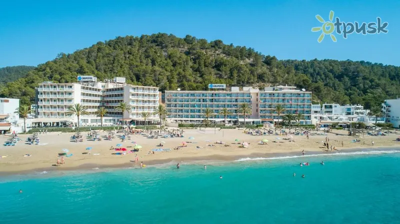 Фото отеля Grupotel Imperio Playa 4* par. Ibiza Spānija ārpuse un baseini