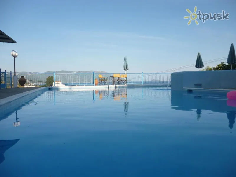 Фото отеля Jota Apartments 2* Samos Graikija išorė ir baseinai