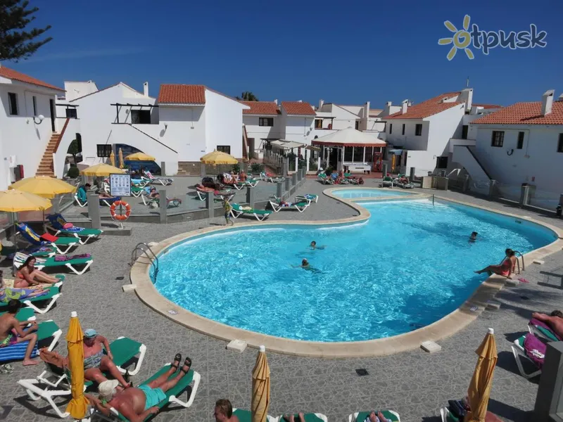 Фото отеля Villa Florida Apartamentos 3* par. Fuerteventura (Kanāriju salas) Spānija ārpuse un baseini