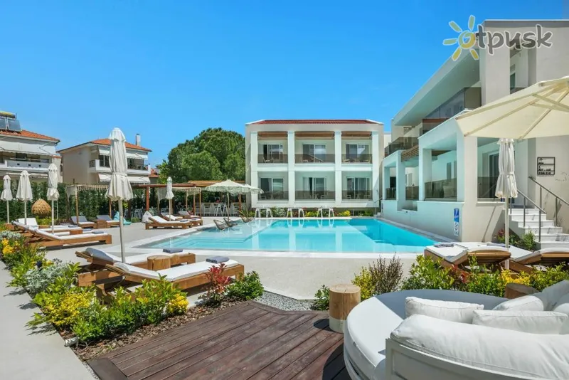 Фото отеля Mirablue Luxury Residences 4* Chalkidikė – Kasandra Graikija išorė ir baseinai