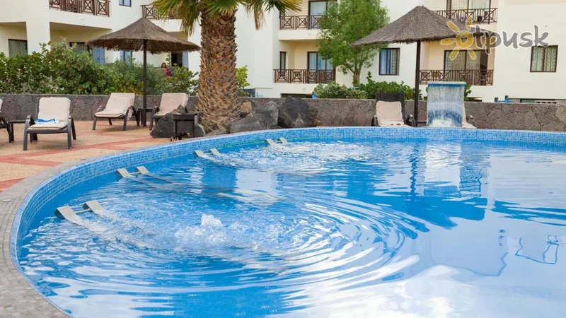 Фото отеля Vitalclass Lanzarote Sports & Wellness Resort 4* Lanzarotė (Kanarai) Ispanija išorė ir baseinai