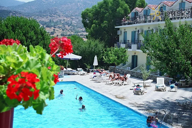 Фото отеля Theofilos Classic 3* о. Лесбос Греція 
