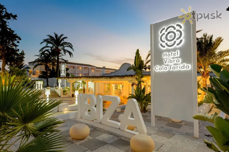 Фото отеля Vibra Cala Tarida 3* Ibiza Ispanija išorė ir baseinai