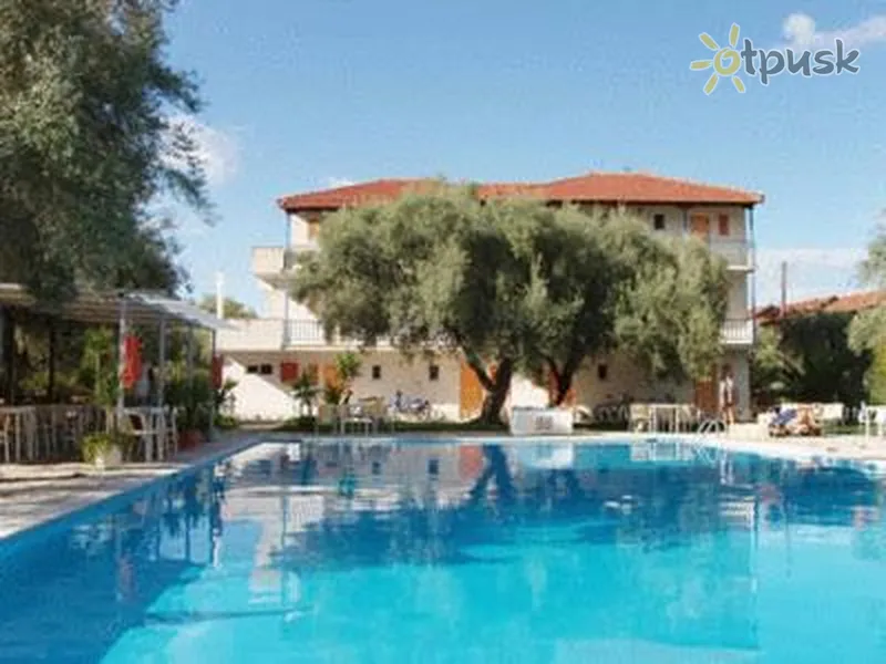 Фото отеля Thalero Holidays Center 2* Leukadė Graikija išorė ir baseinai