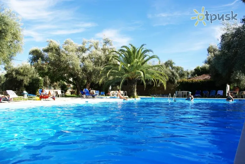 Фото отеля Thalero Holidays Center 2* Leukadė Graikija išorė ir baseinai