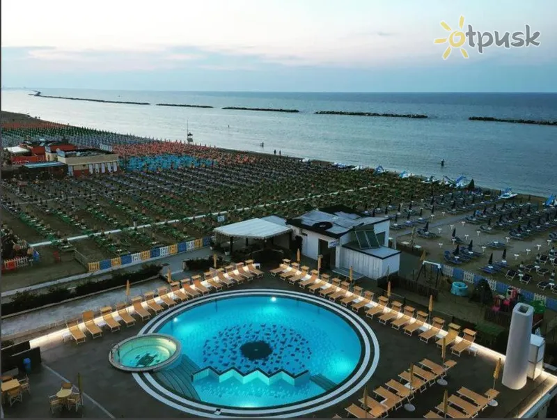 Фото отеля David Hotel 3* Ріміні Італія пляж