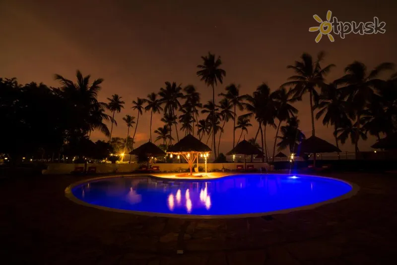 Фото отеля Antonio Beach Tree House Hotel & Spa 4* Chwaka Tanzānija ārpuse un baseini