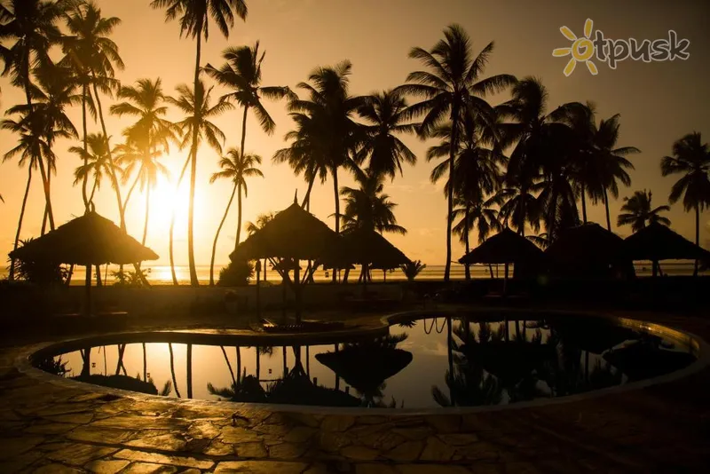 Фото отеля Antonio Beach Tree House Hotel & Spa 4* Чвака Танзанія екстер'єр та басейни