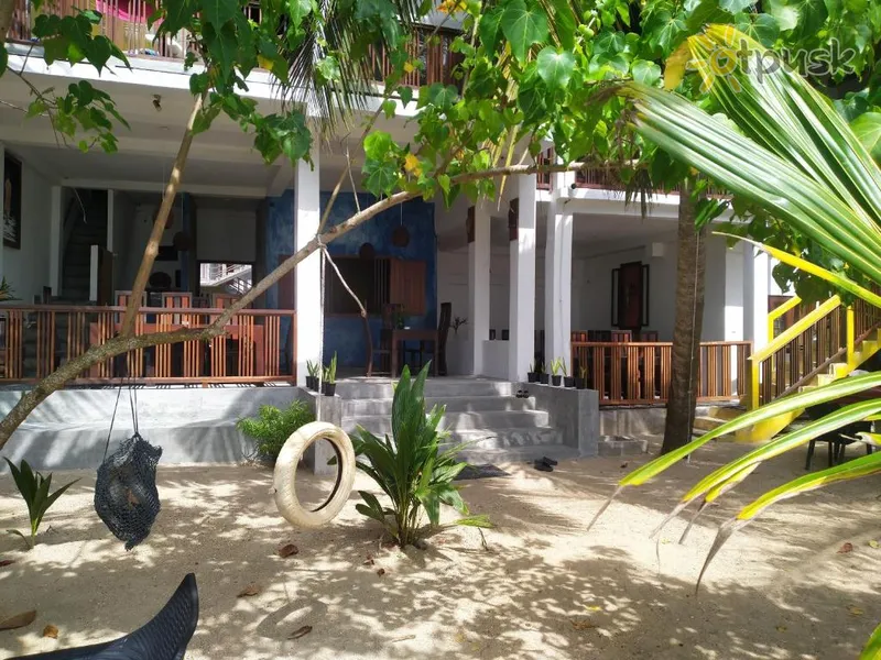 Фото отеля Banana Beach 3* Унаватуна Шрі Ланка екстер'єр та басейни