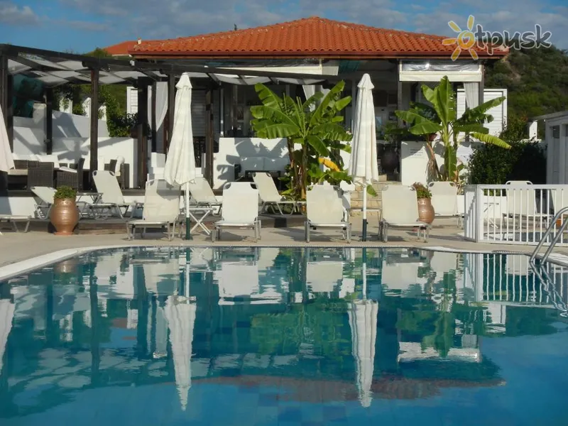 Фото отеля Ampelia Hotel 1* Chalkidikė – Kasandra Graikija išorė ir baseinai
