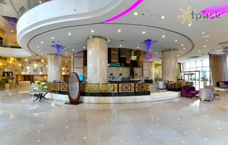 Фото отеля Crowne Plaza Doha West Bay 5* Доха Катар лобби и интерьер