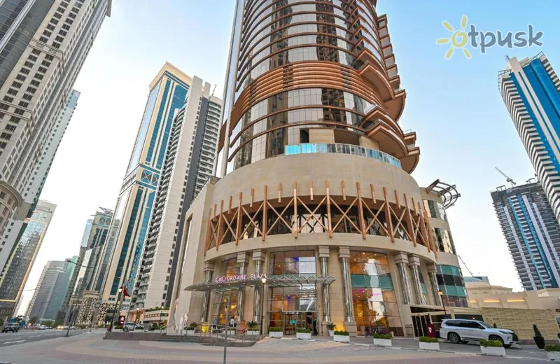 Фото отеля Crowne Plaza Doha West Bay 5* Доха Катар екстер'єр та басейни