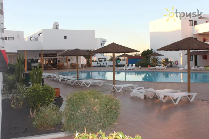 Фото отеля Lanzarote Paradise 2* par. Lansarote (Kanārijas) Spānija ārpuse un baseini