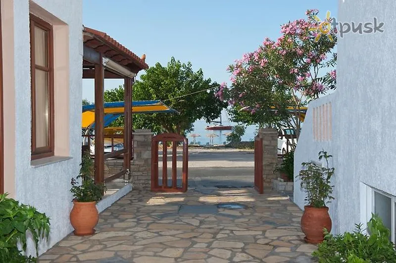 Фото отеля Pelagos Hotel Apartaments 2* о. Самос Греція екстер'єр та басейни