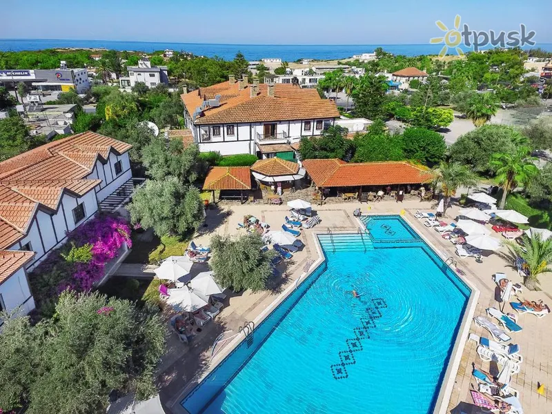 Фото отеля The Ship Inn & Villas 3* Kirēnija Kipra ārpuse un baseini
