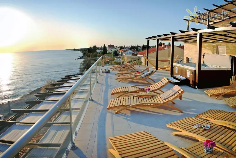 Фото отеля Delfin Restaurant Hotel 3* Задар Хорватия экстерьер и бассейны
