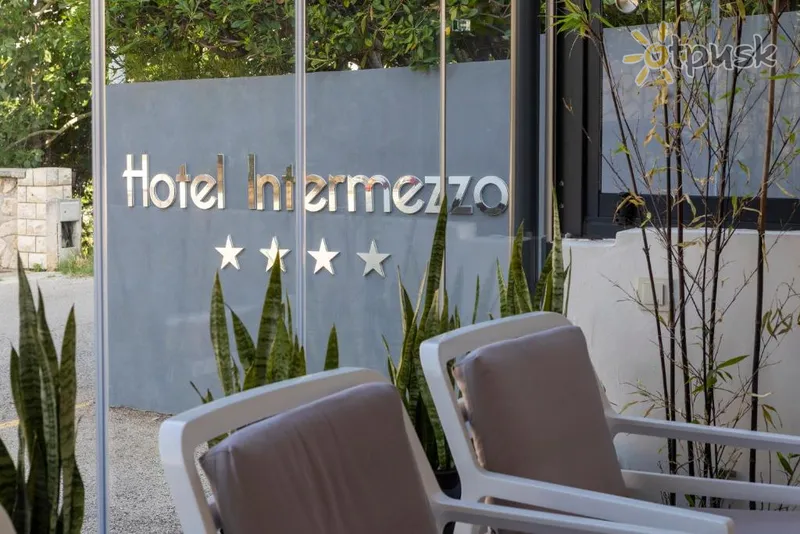 Фото отеля Intermezzo 4* о. Паг Хорватія екстер'єр та басейни