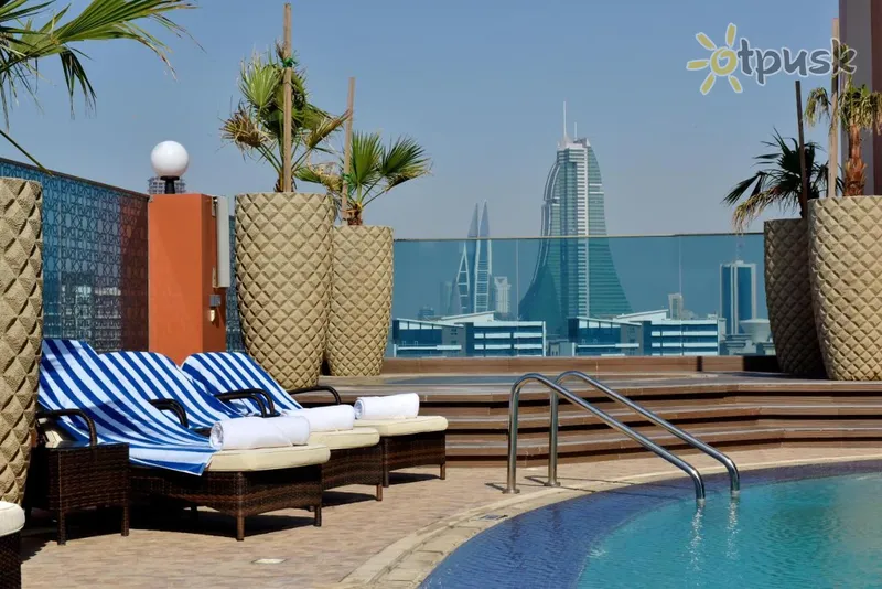 Фото отеля Ramada By Wyndham Manama City Centre 4* Manama Bahreinas išorė ir baseinai