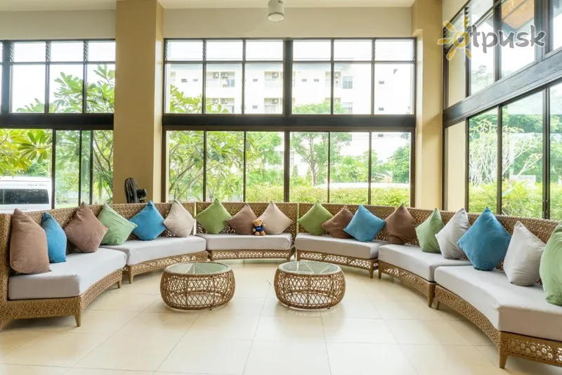 Фото отеля Recenta Suite Phuket Suanluang 4* о. Пхукет Таиланд лобби и интерьер