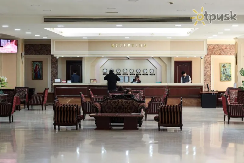 Фото отеля Uzbekistan Hotel 3* Taškenta Uzbekistāna vestibils un interjers