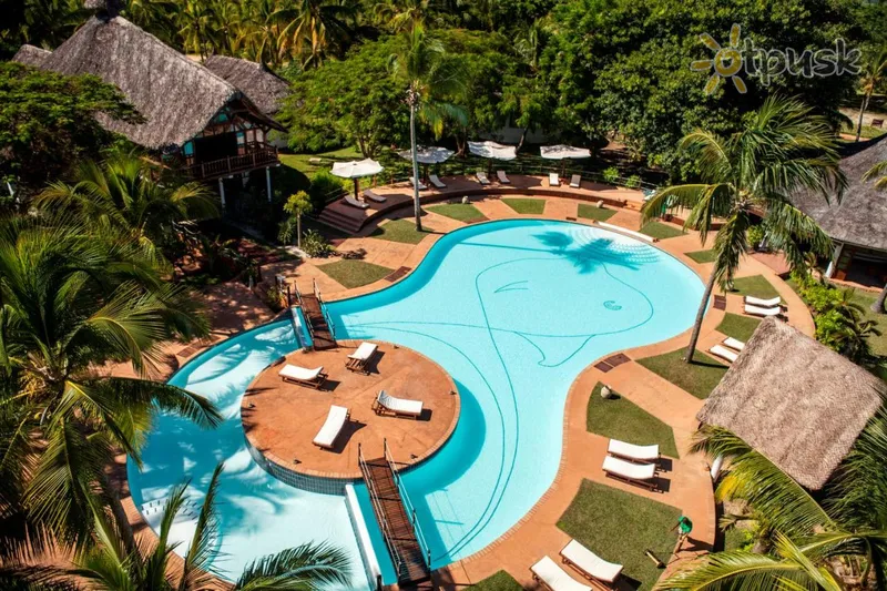 Фото отеля Voi Amarina Resort 4* Нусі-Бе Мадагаскар екстер'єр та басейни