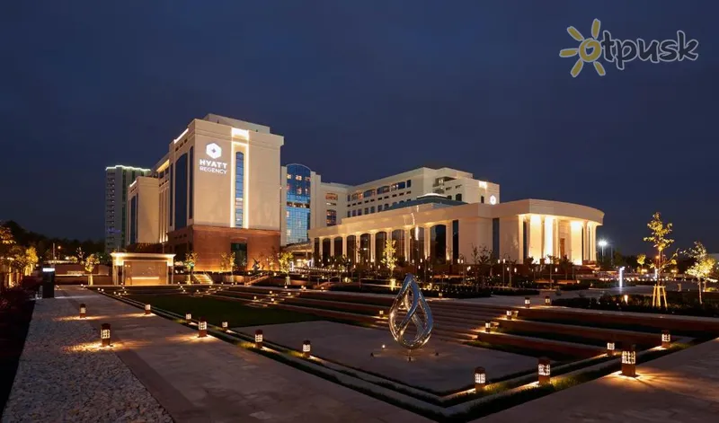 Фото отеля Hyatt Regency Tashkent 5* Taškenta Uzbekistāna ārpuse un baseini