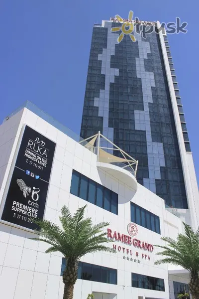 Фото отеля Ramee Grand Hotel & Spa 5* Манама Бахрейн экстерьер и бассейны