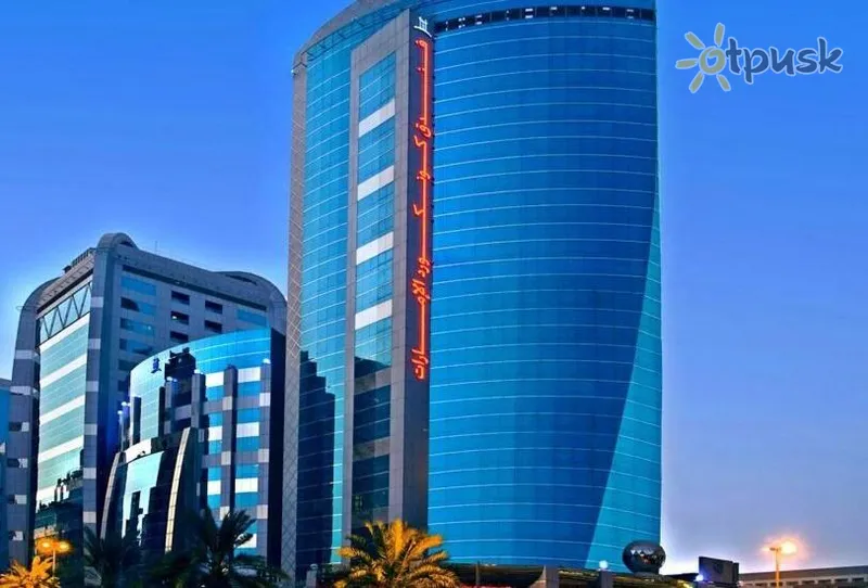 Фото отеля Royal Concorde Hotel & Suites 4* Дубай ОАЭ экстерьер и бассейны