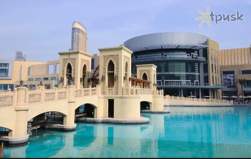 Фото отеля Holiday Inn Business Bay 4* Дубай ОАЭ экстерьер и бассейны