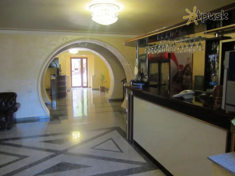 Фото отеля Primer Hotel 3* Erevāna Armēnija vestibils un interjers
