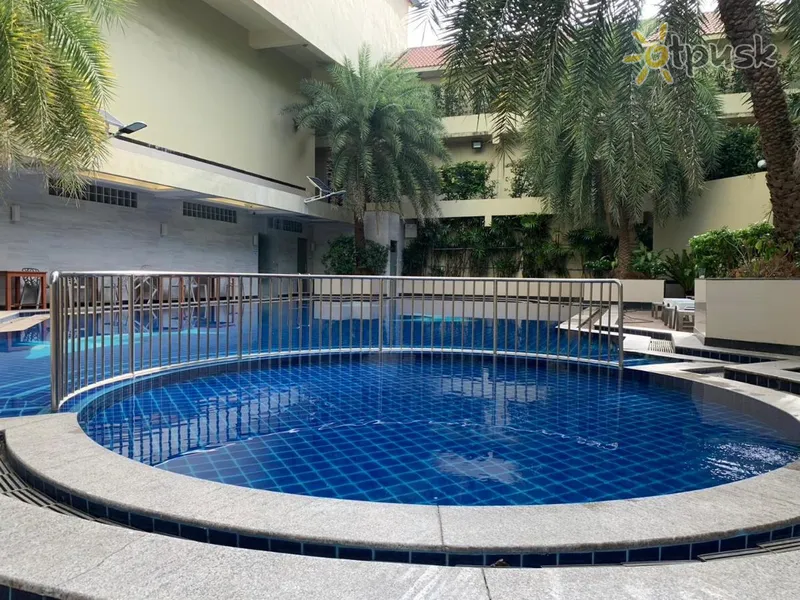 Фото отеля Jomtien Holiday Inn Pattaya 5* Паттайя Таиланд экстерьер и бассейны