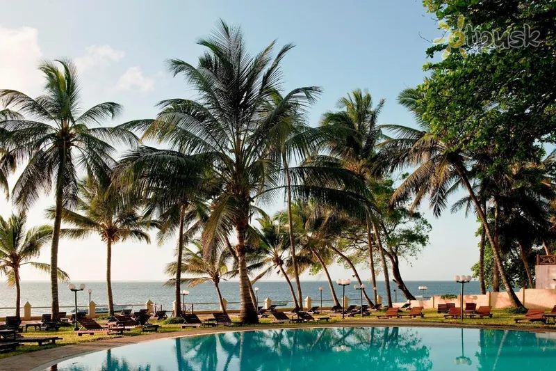 Фото отеля Neptune Beach Resort 4* Mombasa Kenija ārpuse un baseini