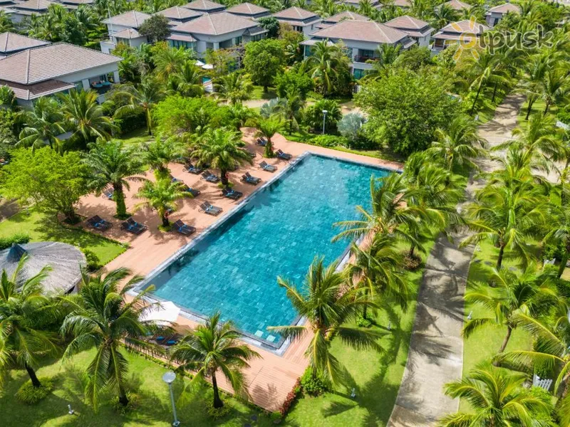 Фото отеля Best Western Premier Sonasea Villas Phu Quoc 5* о. Фукуок Вьетнам экстерьер и бассейны