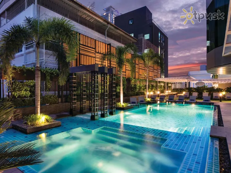 Фото отеля Solitaire Sukhumvit 11 4* Бангкок Таиланд экстерьер и бассейны