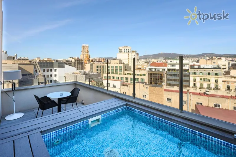 Фото отеля Catalonia Square 4* Барселона Іспанія екстер'єр та басейни