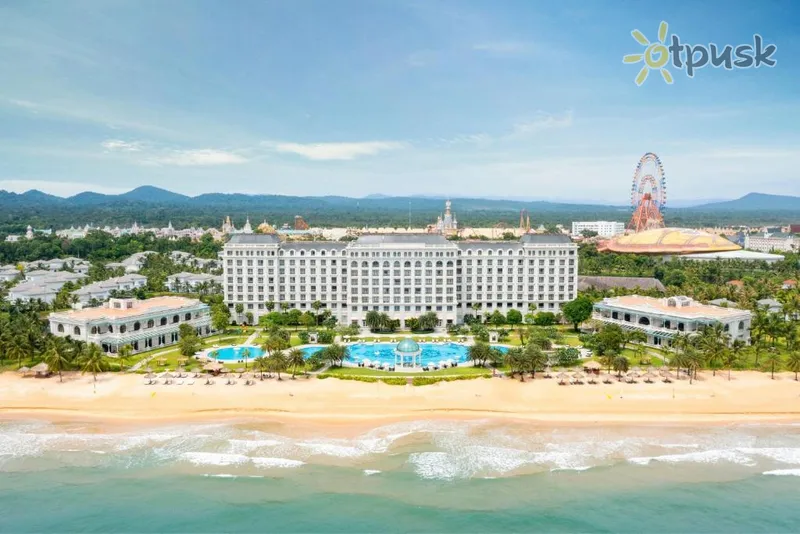 Фото отеля Sheraton Phu Quoc Long Beach Resort 5* о. Фукуок Вьетнам экстерьер и бассейны
