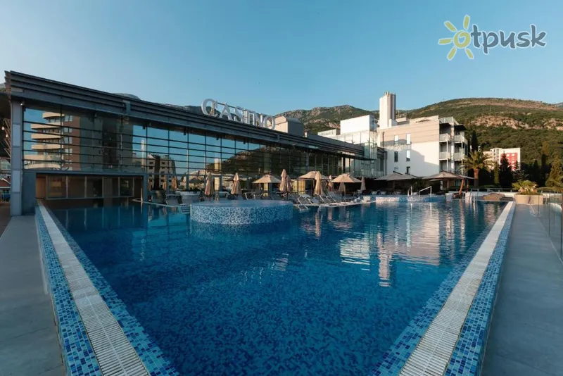 Фото отеля Eurostars Queen of Montenegro 4* Будва Черногория экстерьер и бассейны
