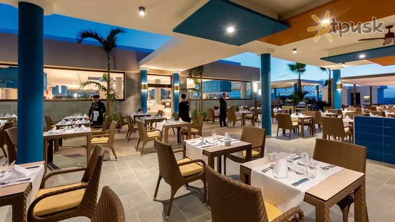 Фото отеля Riu Palace Boavista Hotel 5* о. Боавишта Кабо-Верде бары и рестораны