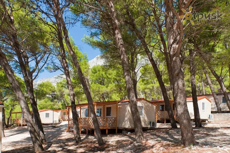Фото отеля Basko Polje Mobile Homes Camp 3* Башка Вода Хорватия экстерьер и бассейны