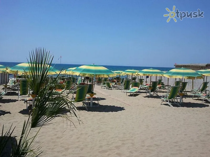 Фото отеля Sabbiadoro Club Hotel 4* Салерно Италия пляж