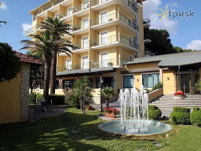 Фото отеля Sabbiadoro Club Hotel 4* Salernas Italija išorė ir baseinai