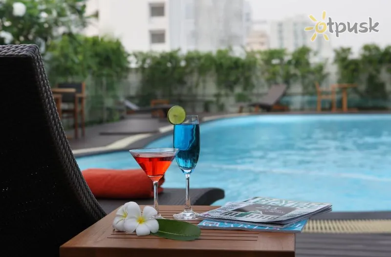Фото отеля Lohas Residences 4* Бангкок Таїланд екстер'єр та басейни