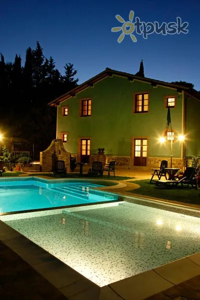 Фото отеля Rifugio da Giulia Hotel 3* Монтальчине Італія екстер'єр та басейни
