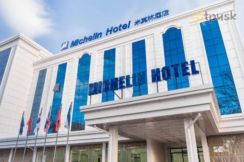 Фото отеля Michelin Hotel 3* Ташкент Узбекистан екстер'єр та басейни