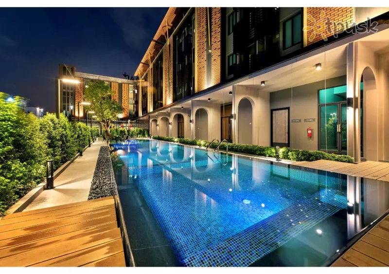 Фото отеля Plaai Plus Hotel 3* Паттайя Таиланд экстерьер и бассейны