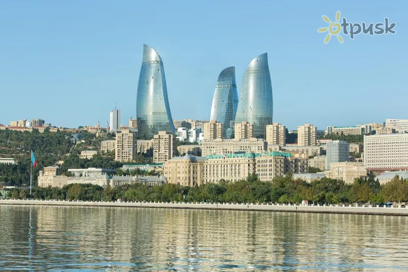 Фото отеля Fairmont Baku Flame Towers 5* Баку Азербайджан экстерьер и бассейны